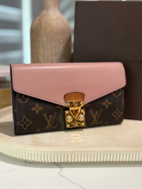 Louis Vuitton Handbags - Louis Vuitton Pallas Wallet: Rose Ballerina